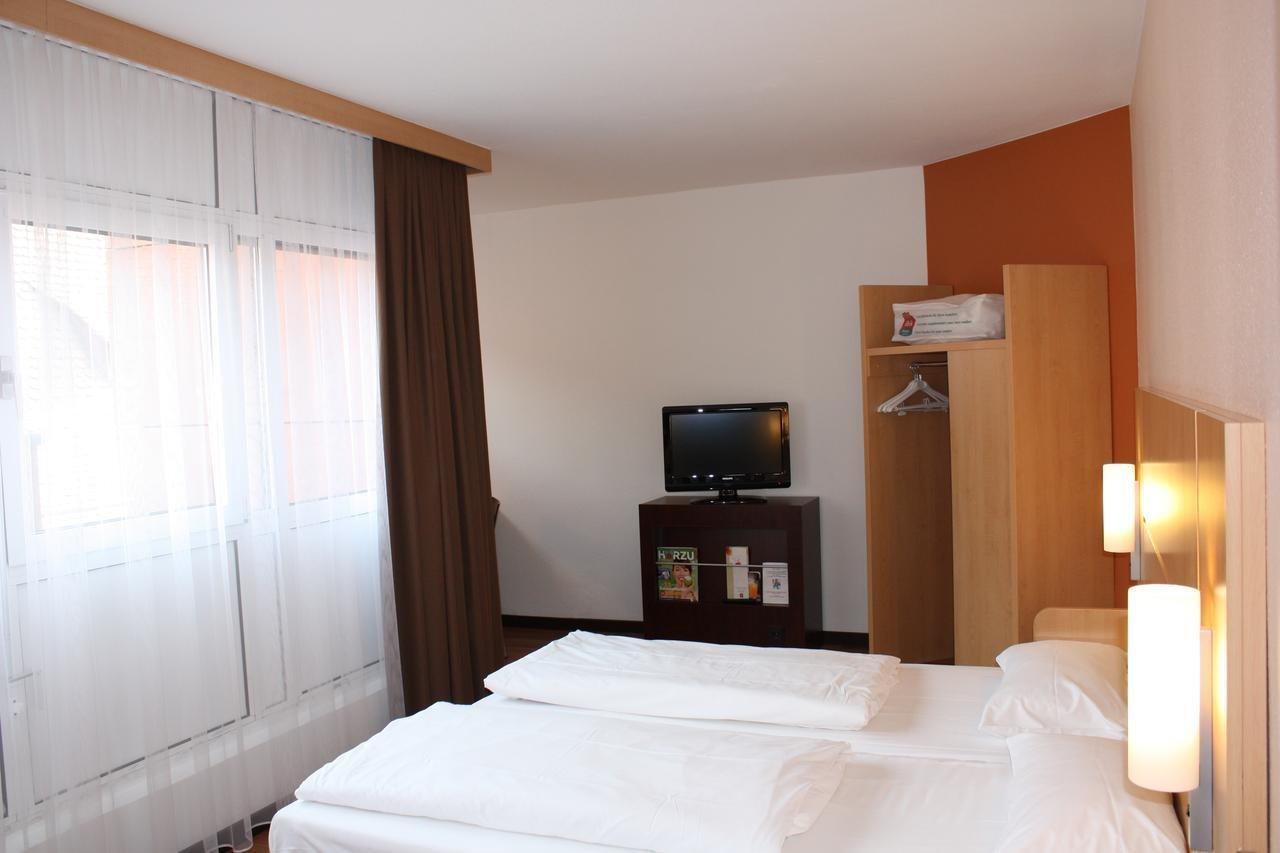 Ibis Hotel Nuernberg Altstadt Экстерьер фото