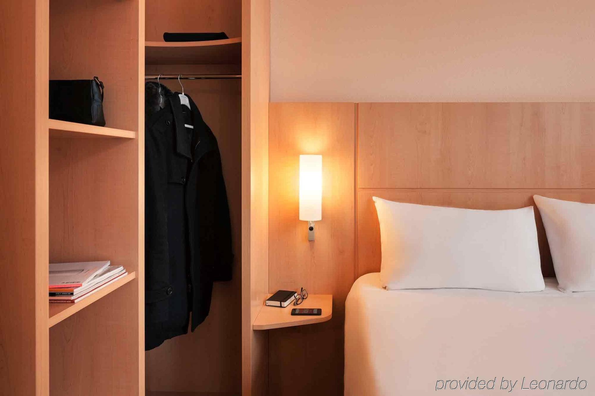 Ibis Hotel Nuernberg Altstadt Экстерьер фото
