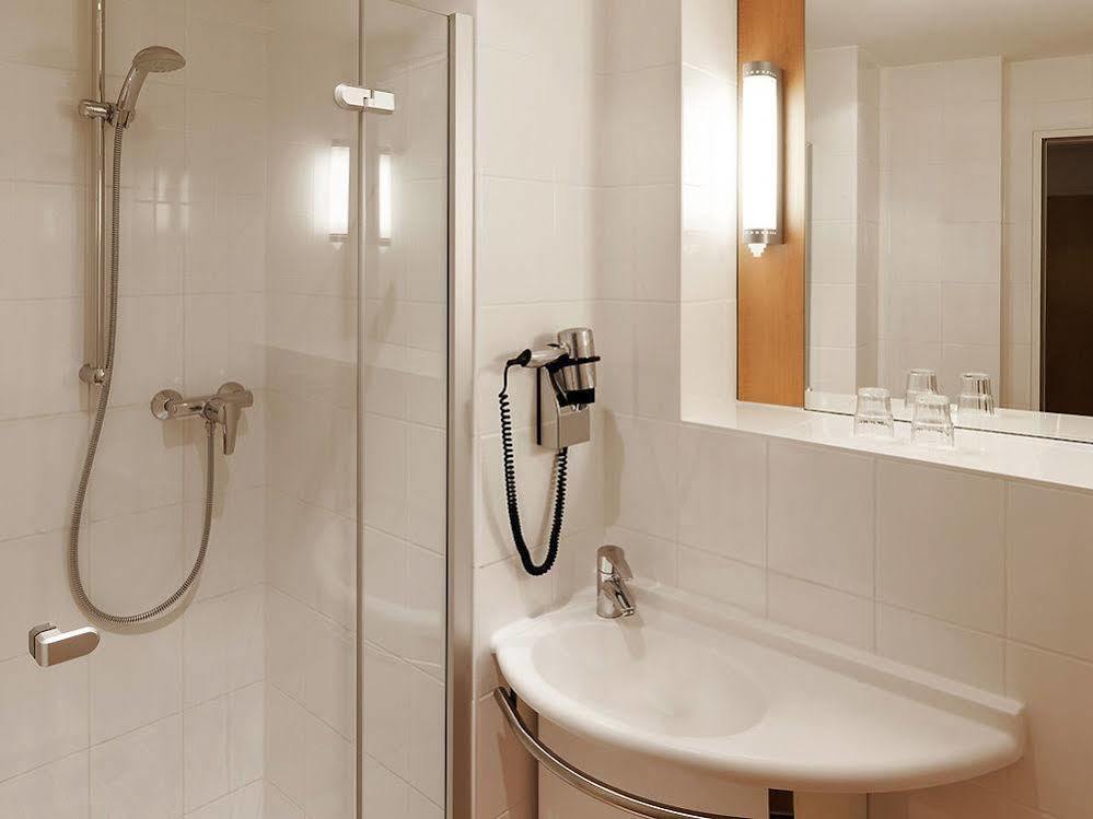 Ibis Hotel Nuernberg Altstadt Экстерьер фото